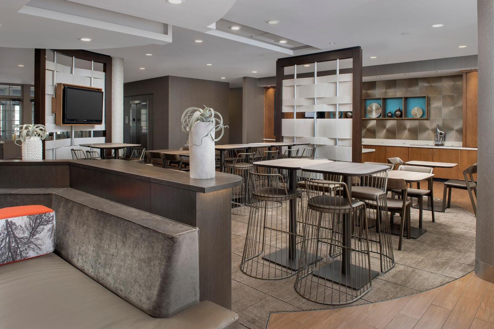 Springhill Suites By Marriott Huntsville West/Research Park Экстерьер фото